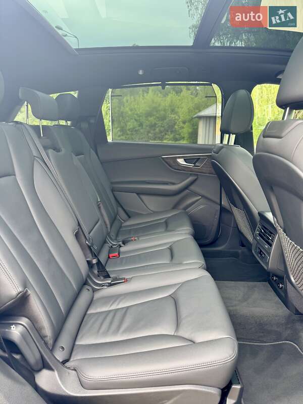 Внедорожник / Кроссовер Audi Q7 2022 в Днепре