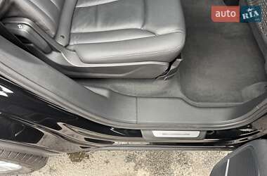 Позашляховик / Кросовер Audi Q7 2022 в 