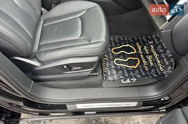 Позашляховик / Кросовер Audi Q7 2022 в 