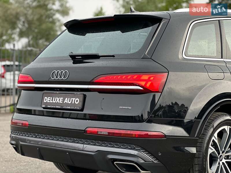Внедорожник / Кроссовер Audi Q7 2025 в Киеве
