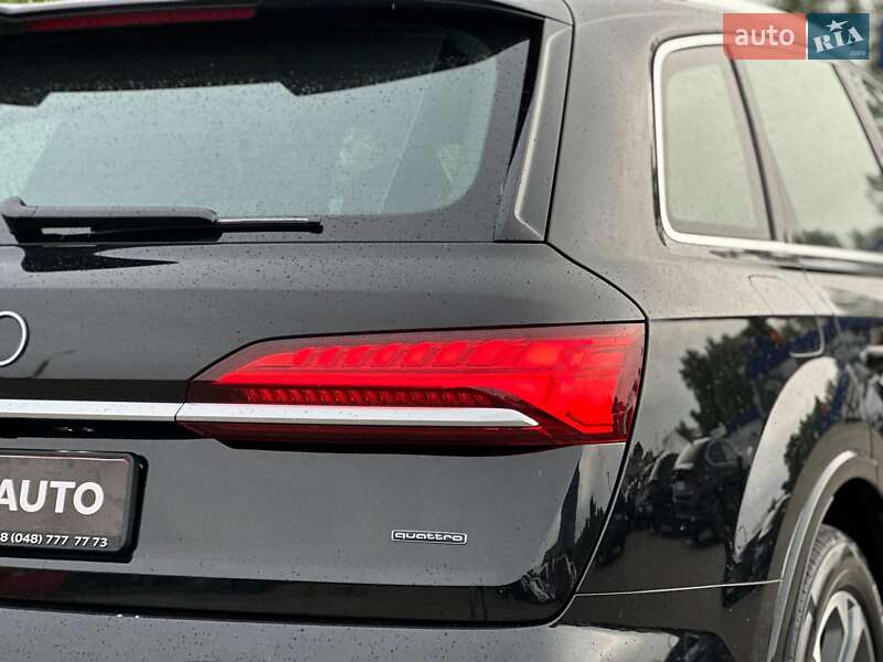 Внедорожник / Кроссовер Audi Q7 2025 в Киеве