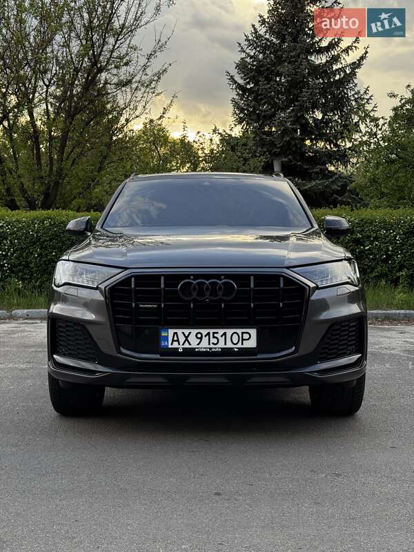 Внедорожник / Кроссовер Audi Q7 2019 в Обухове