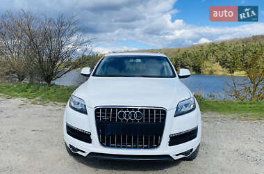 Позашляховик / Кросовер Audi Q7 2015 в 