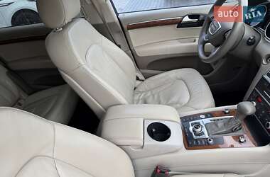 Внедорожник / Кроссовер Audi Q7 2013 в 