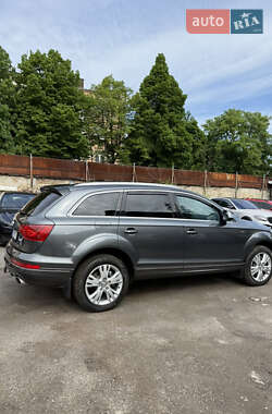 Внедорожник / Кроссовер Audi Q7 2012 в 
