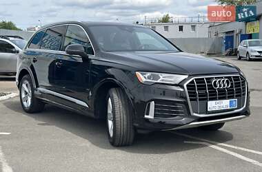Внедорожник / Кроссовер Audi Q7 2020 в 