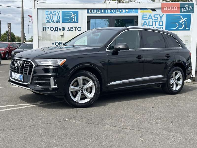 Внедорожник / Кроссовер Audi Q7 2020 в Киеве