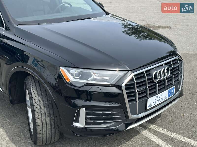 Внедорожник / Кроссовер Audi Q7 2020 в Киеве