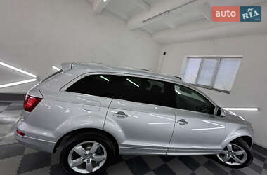 Позашляховик / Кросовер Audi Q7 2013 в 