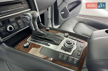 Позашляховик / Кросовер Audi Q7 2013 в 