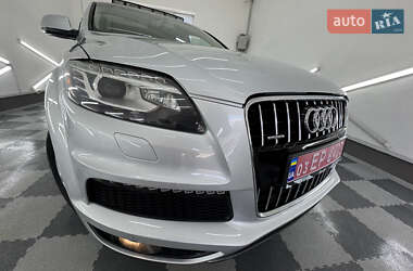 Позашляховик / Кросовер Audi Q7 2013 в 