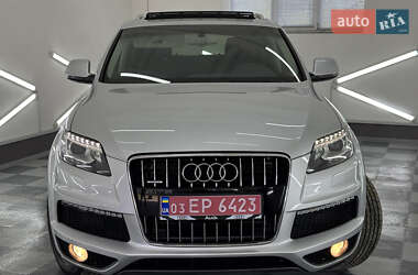 Позашляховик / Кросовер Audi Q7 2013 в 