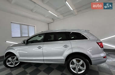 Позашляховик / Кросовер Audi Q7 2013 в 