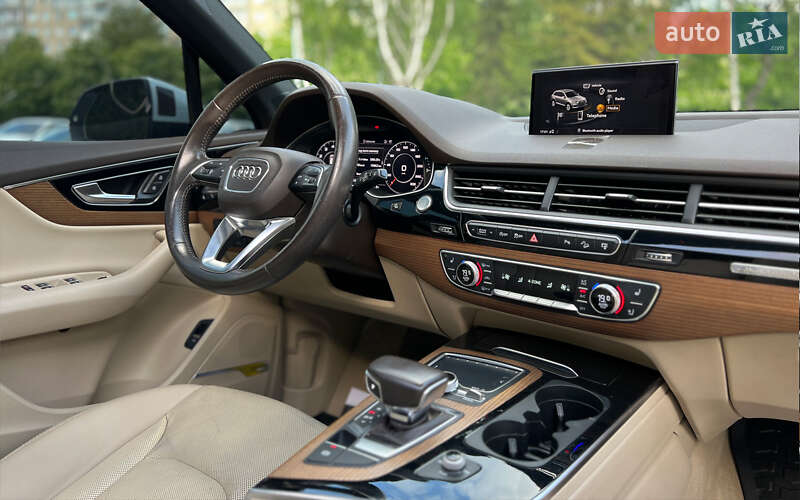 Внедорожник / Кроссовер Audi Q7 2016 в Львове