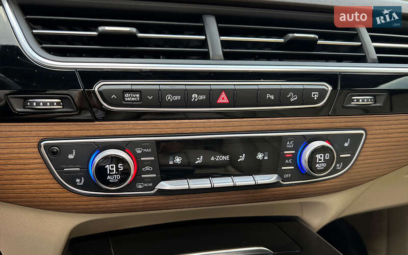 Внедорожник / Кроссовер Audi Q7 2016 в Львове