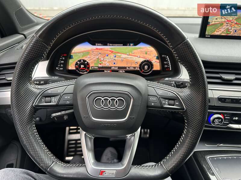 Внедорожник / Кроссовер Audi Q7 2016 в Киеве
