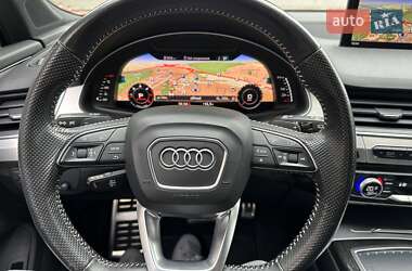 Позашляховик / Кросовер Audi Q7 2016 в 