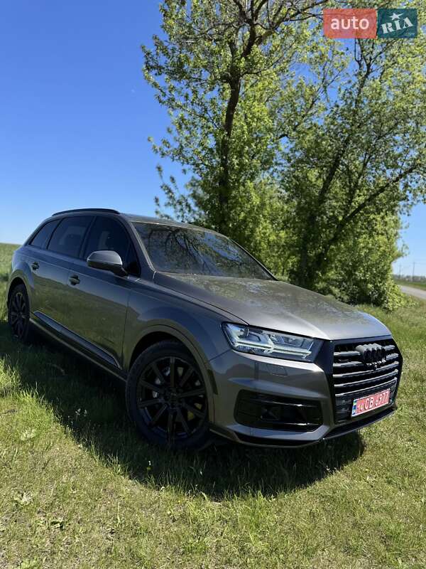 Внедорожник / Кроссовер Audi Q7 2018 в Днепре