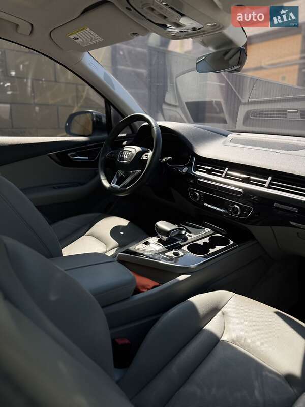 Внедорожник / Кроссовер Audi Q7 2018 в Днепре