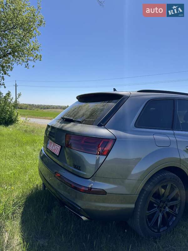 Внедорожник / Кроссовер Audi Q7 2018 в Днепре