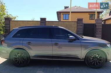 Внедорожник / Кроссовер Audi Q7 2018 в 