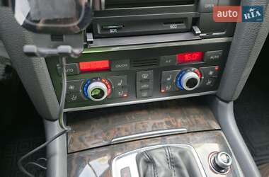 Внедорожник / Кроссовер Audi Q7 2013 в 