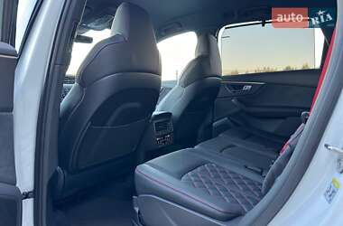 Позашляховик / Кросовер Audi Q7 2024 в 