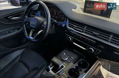 Позашляховик / Кросовер Audi Q7 2016 в Чернівцях