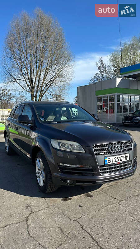 Внедорожник / Кроссовер Audi Q7 2006 в 