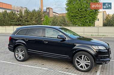 Внедорожник / Кроссовер Audi Q7 2010 в 