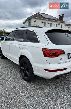 Внедорожник / Кроссовер Audi Q7 2012 в 