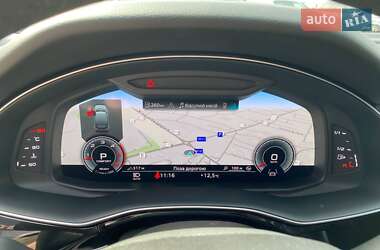 Внедорожник / Кроссовер Audi Q7 2021 в 