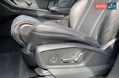 Внедорожник / Кроссовер Audi Q7 2021 в 