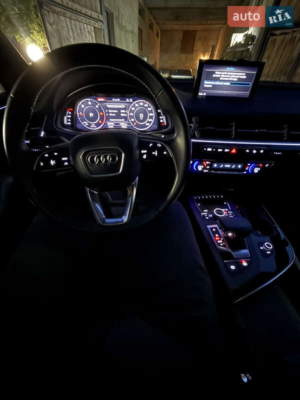 Позашляховик / Кросовер Audi Q7 2019 в Чернівцях
