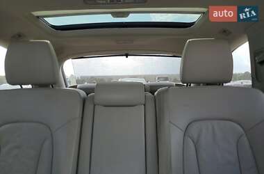 Внедорожник / Кроссовер Audi Q7 2015 в 