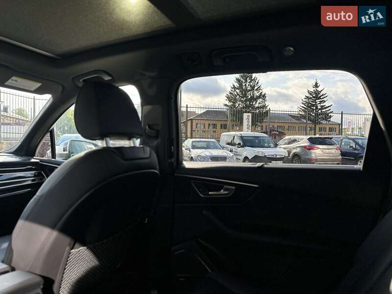 Внедорожник / Кроссовер Audi Q7 2020 в Умани