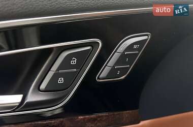 Внедорожник / Кроссовер Audi Q7 2016 в 