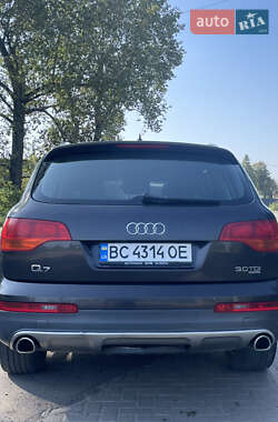 Внедорожник / Кроссовер Audi Q7 2009 в 
