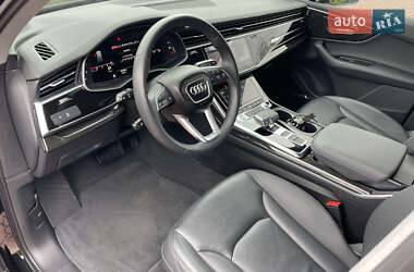 Внедорожник / Кроссовер Audi Q7 2022 в 