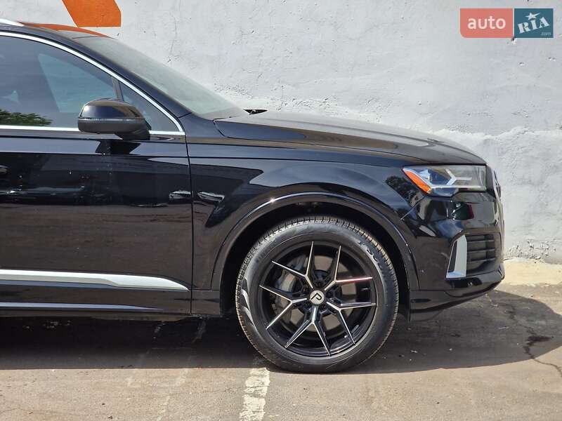 Внедорожник / Кроссовер Audi Q7 2021 в Одессе