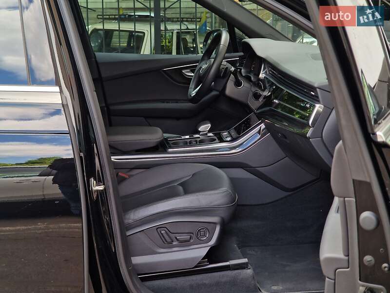 Внедорожник / Кроссовер Audi Q7 2021 в Одессе