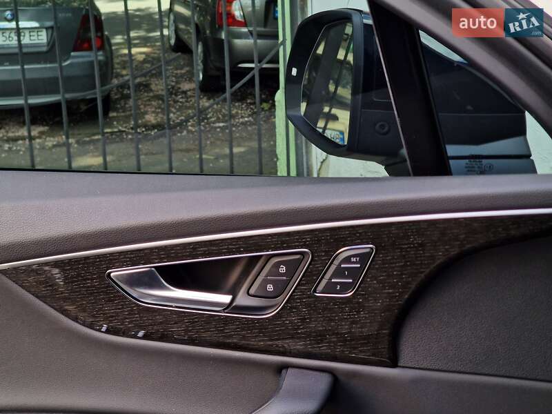 Внедорожник / Кроссовер Audi Q7 2021 в Одессе