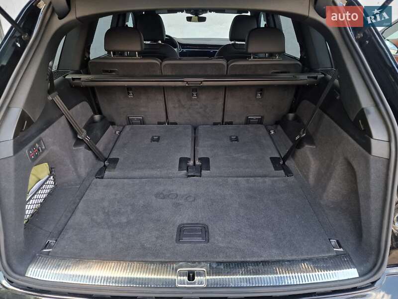 Внедорожник / Кроссовер Audi Q7 2021 в Одессе