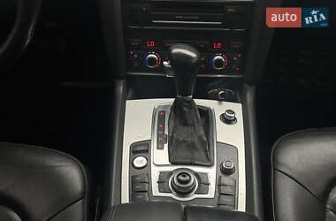 Внедорожник / Кроссовер Audi Q7 2011 в 