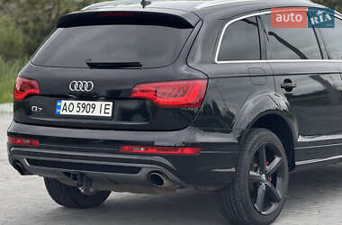 Внедорожник / Кроссовер Audi Q7 2011 в 