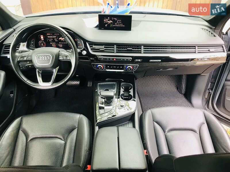 Позашляховик / Кросовер Audi Q7 2018 в Новій Одесі