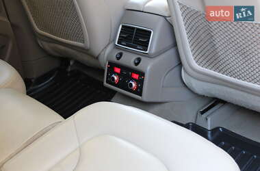Внедорожник / Кроссовер Audi Q7 2014 в 