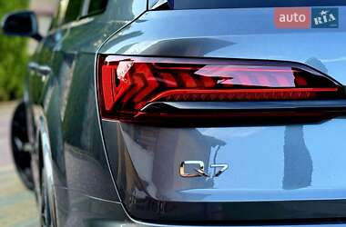 Внедорожник / Кроссовер Audi Q7 2022 в 
