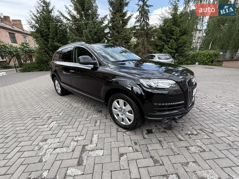 Позашляховик / Кросовер Audi Q7 2014 в Кременчуці