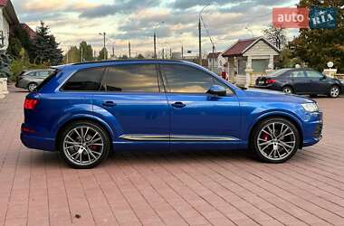 Позашляховик / Кросовер Audi Q7 2016 в 